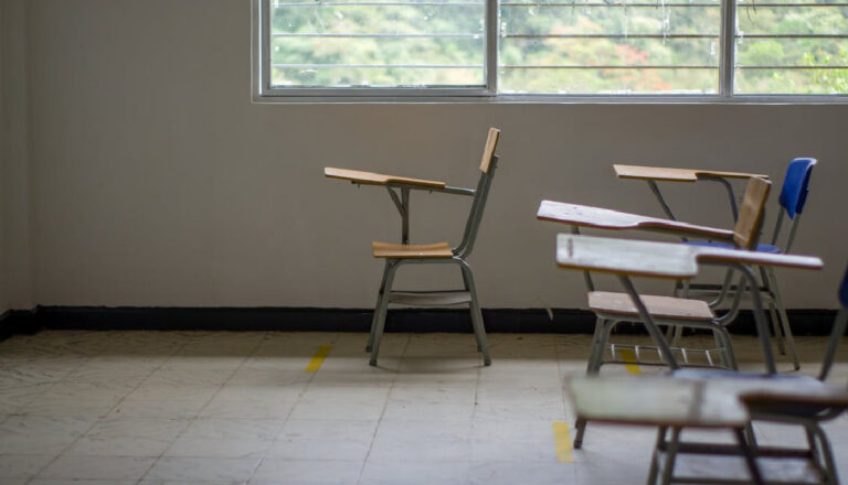 La plus petite école d'Europe à Ginostra : un seul élève