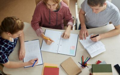 Actualités scolaires 2026-27 : débuts en IA, psychologue gratuit et latin au collège