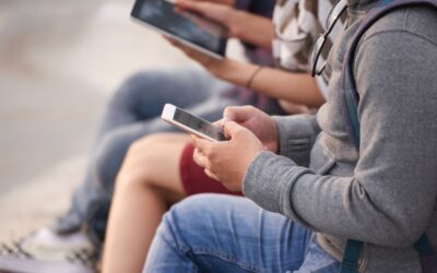 Interdiction des téléphones portables à l'école, Valditara : « Maintenant, d'autres pays nous suivent »