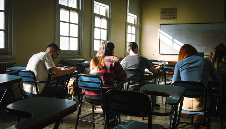 Éducation sexo-affective à l’école : ce que demande le référendum