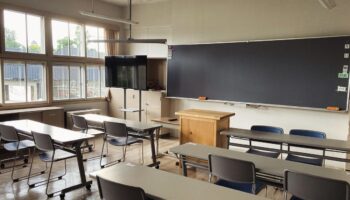 Infiltration de photographies d'élèves à l'école : note disciplinaire confirmée