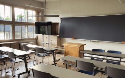 Infiltration de photographies d'élèves à l'école : note disciplinaire confirmée