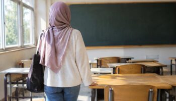 Qu'arrivera-t-il à ceux qui portent la burqa à l'école