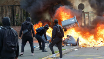 Manifestations en France, écoles en révolte : est-ce un nouveau 68 ?