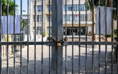 Lycées occupés à Naples: il y en a cinq, cours suspendus