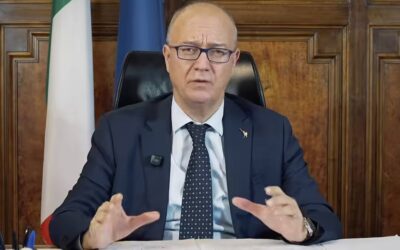 Valditara dément les réductions d'armes dans les écoles