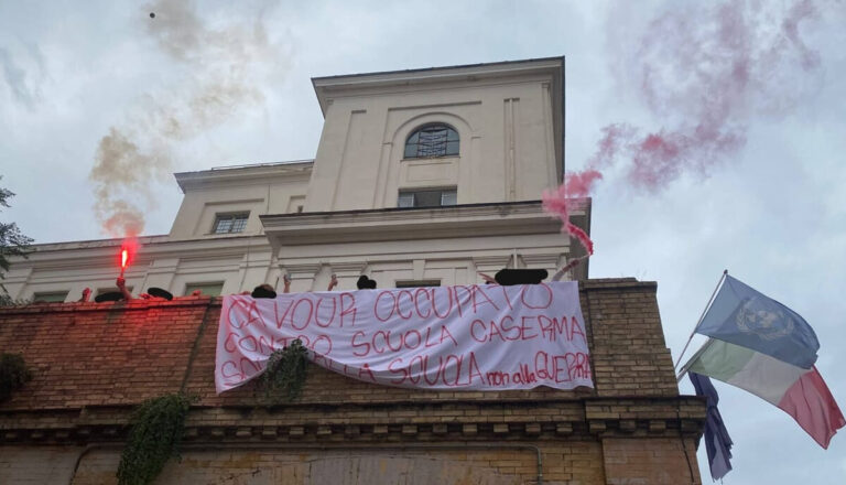 Écoles occupées à Rome : après Cavour Lattanzio et Levi Civita